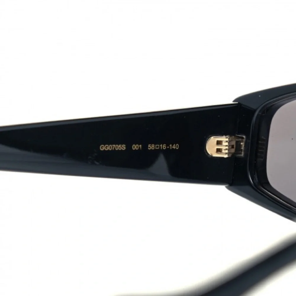 New Authentic GUCCI Acetate Sunglasses GG0705S 001 Black